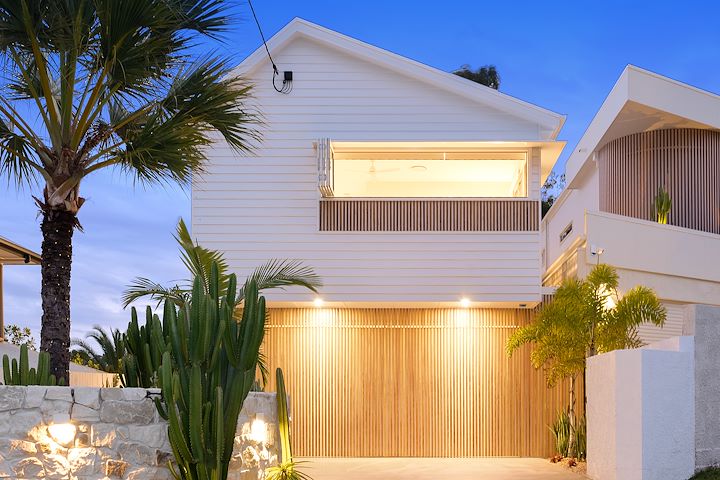 Sold by Amanda Becke 9 Sector Street, Coorparoo QLD