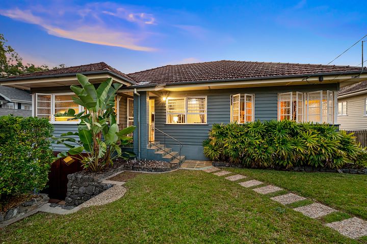 Sold by Amanda Becke 11 Meteor Street, Coorparoo QLD