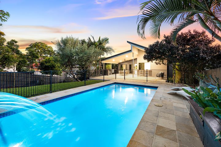 Sold by Amanda Becke 21 Coonara Street, Holland Park QLD