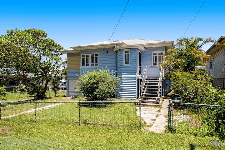 Sold by Amanda Becke 33 Justin Street, Holland Park West QLD
