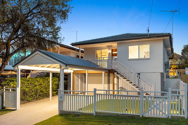 Sold by Amanda Becke 20 Reuben Street, Holland Park QLD
