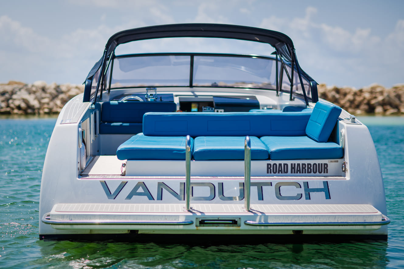 Yate Van Dutch 40' Van Ro