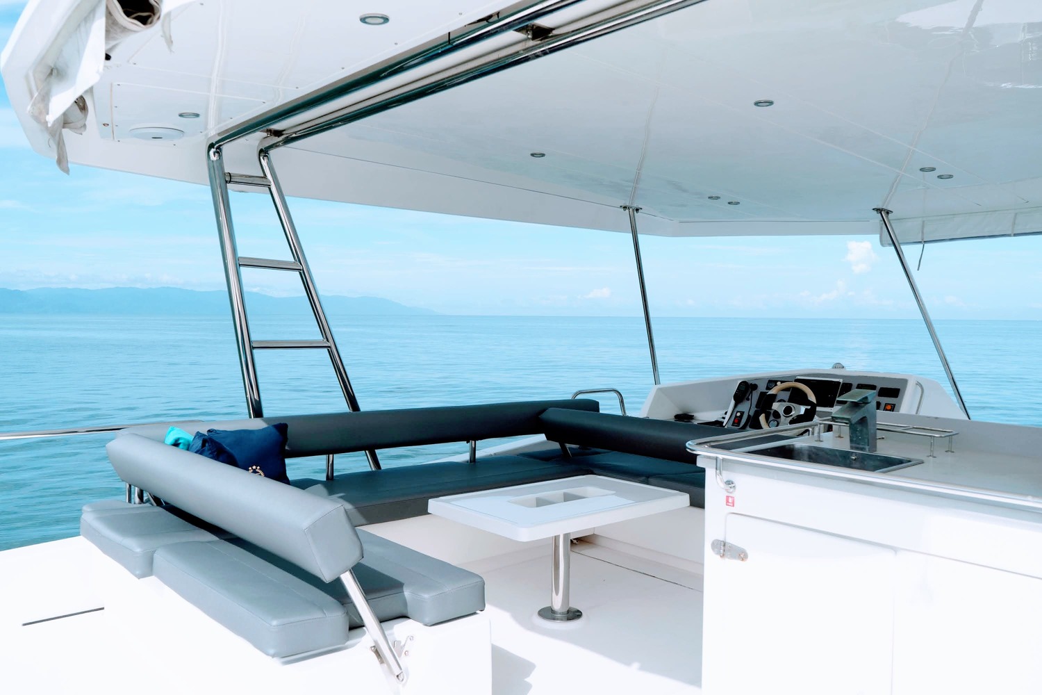 Leopard PowerCat 51' Kusi Wasi