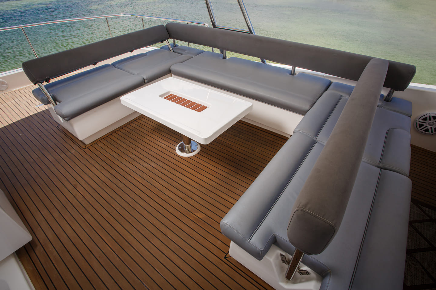 Leopard PowerCat 51' Kattu