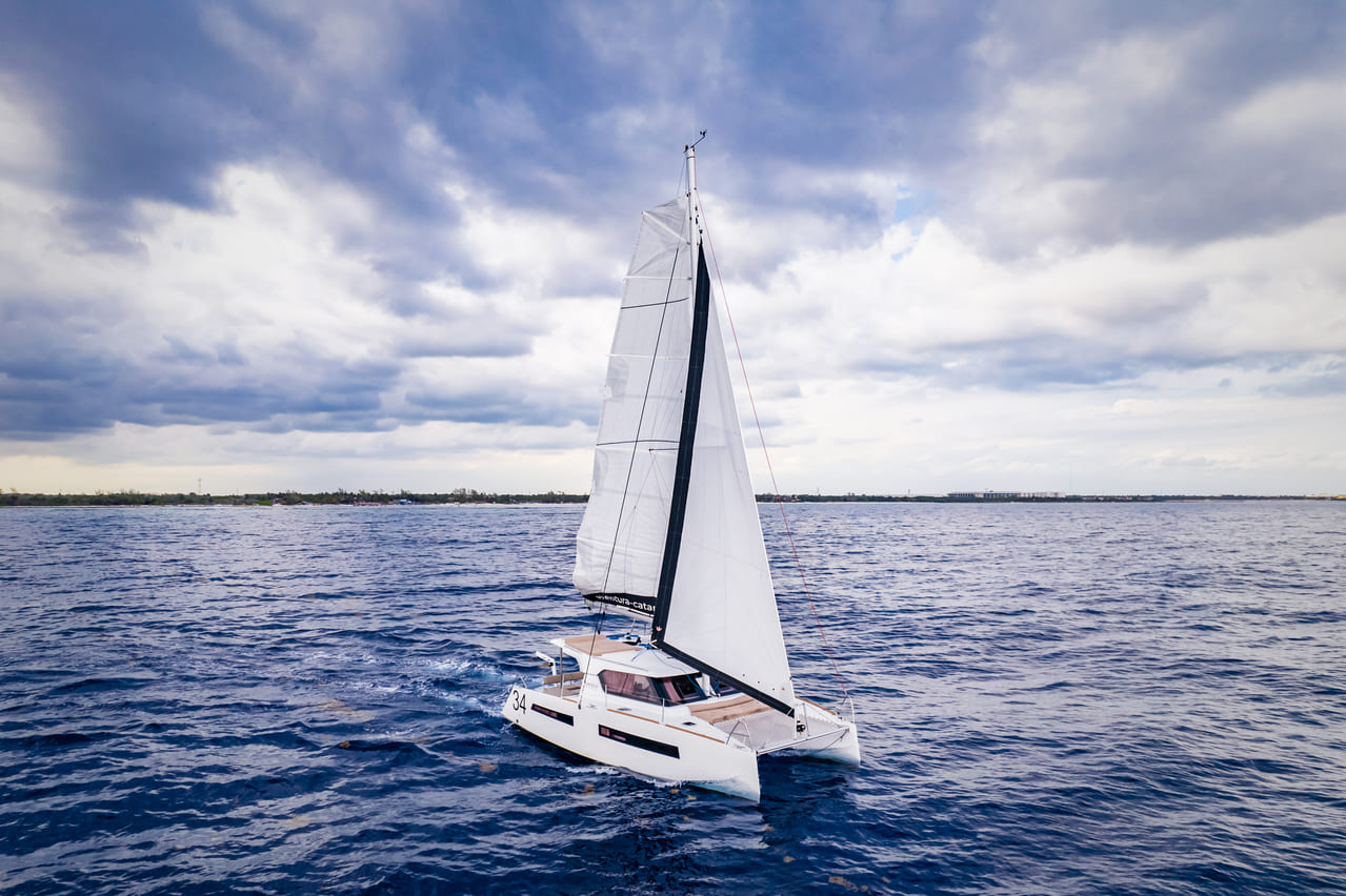 Catamarán Aventura 34' Da Vinci