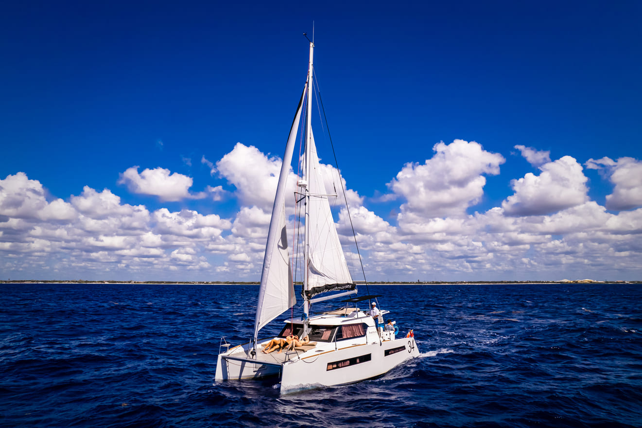 Catamarán Aventura 34' Da Vinci