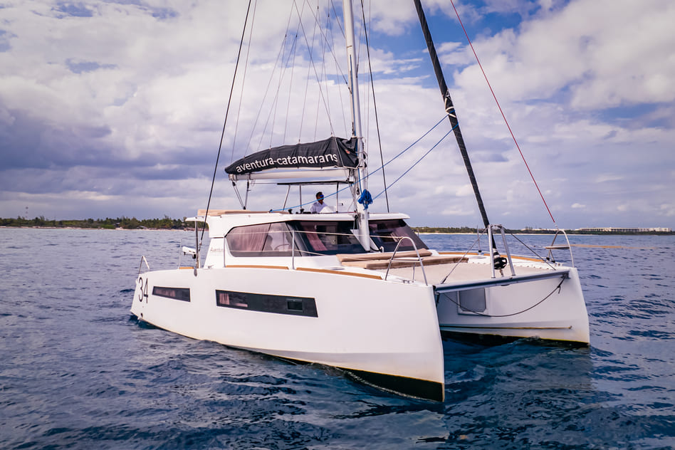 Catamarán Aventura 34' Da Vinci