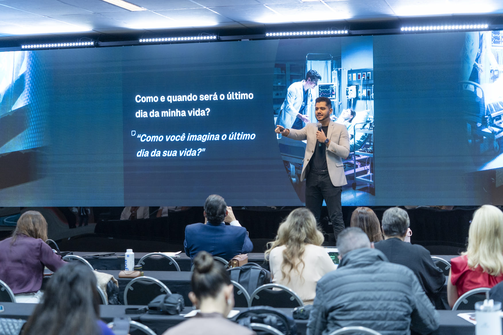Dr. Joasly Bellascusa Oliveira, médico idealizador do Método Médico Autor™