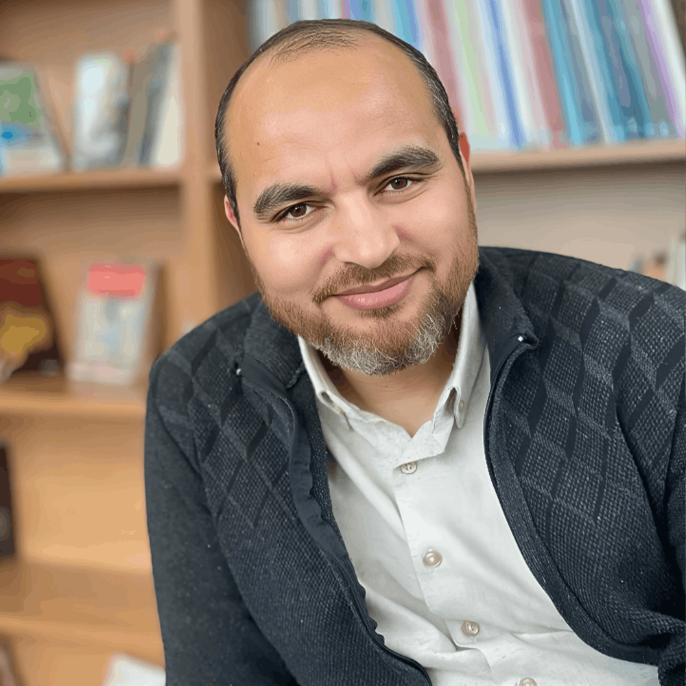 عماد حجازي — خبير تربية المراهقين