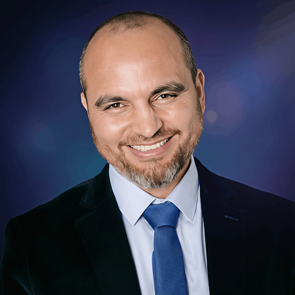 عماد حجازي — خبير تربية المراهقين