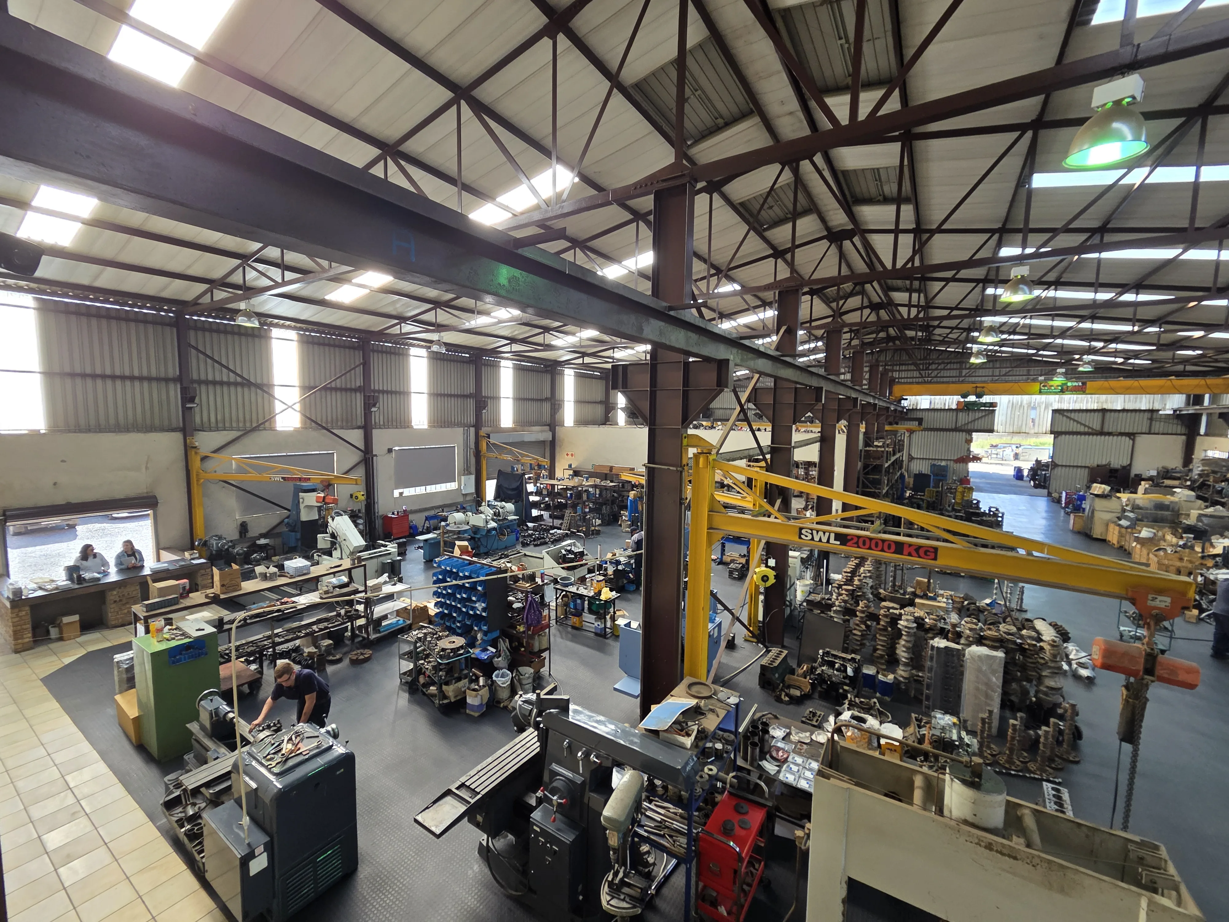 Engine workshop — precision diesel engineering