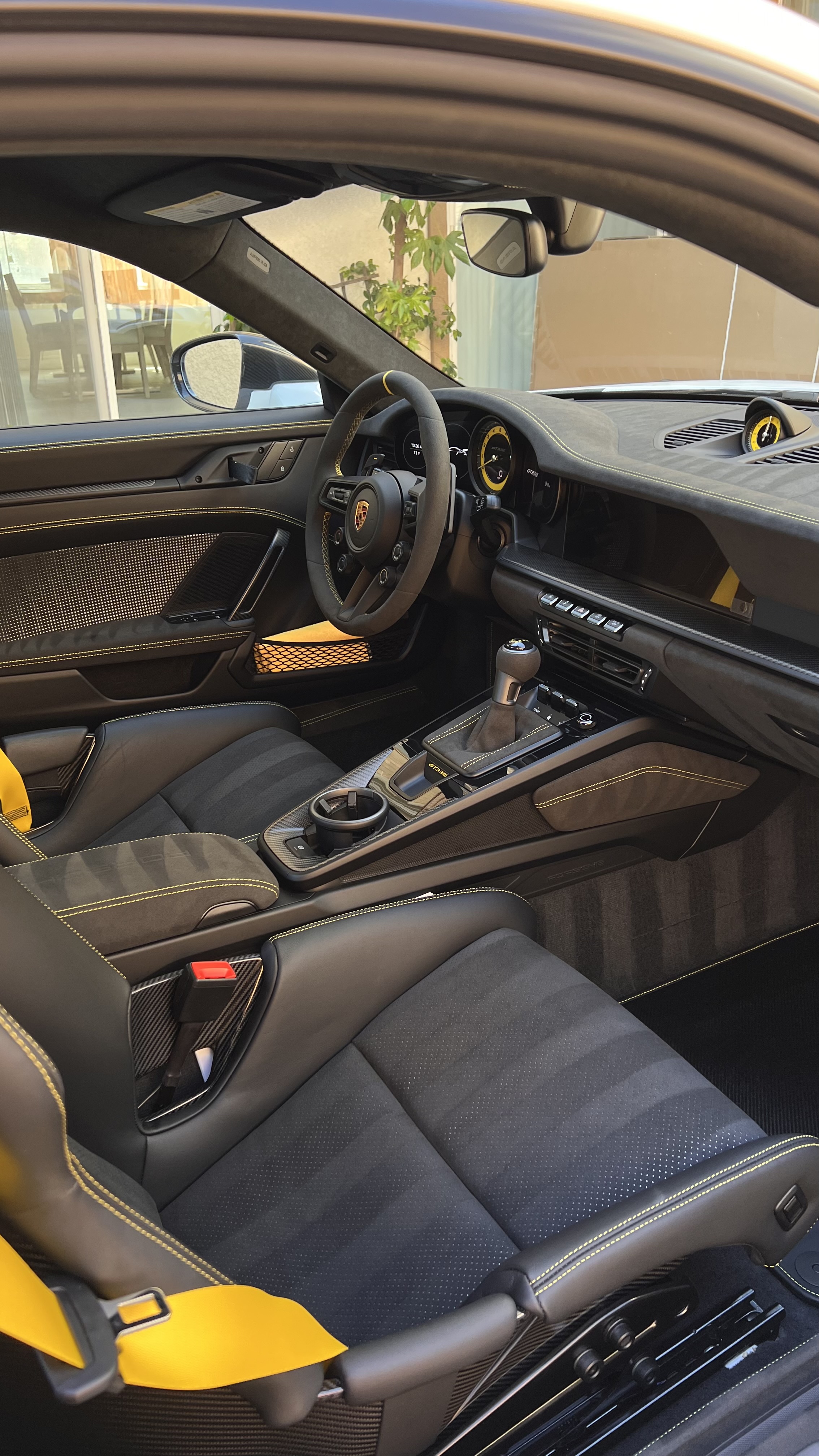 Professional interior car detailing Miami FL