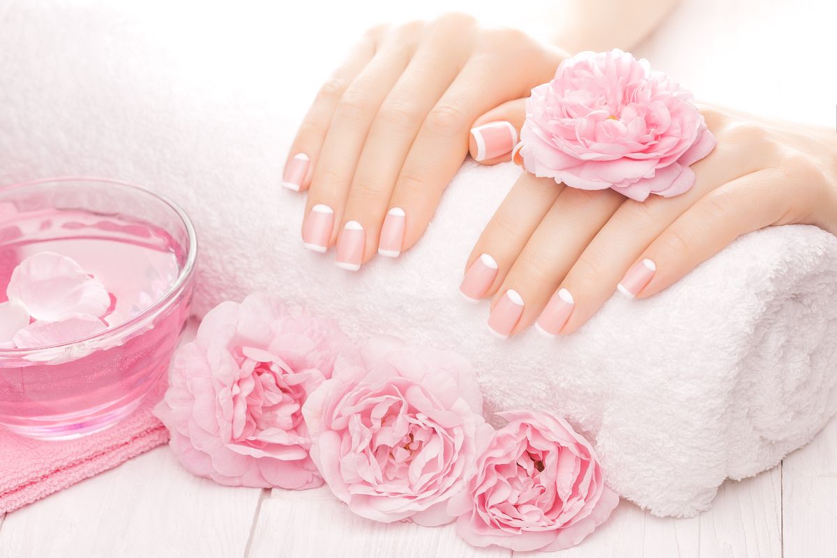 Spa manicure and Shellac services Pearland TX