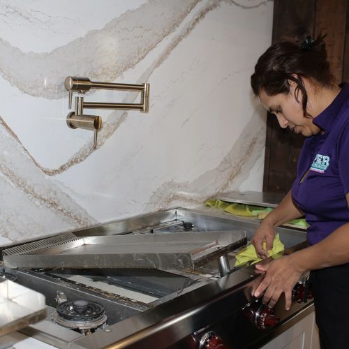 Expert home cleaners providing spotless kitchen cleaning services in Wichita, KS