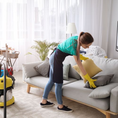 Professional deep cleaning in Wichita KS for a spotless living room