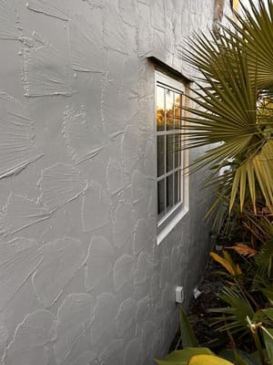 {{ custom_values.service_3 }} in {{custom_values.area_3})