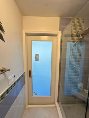 {{ custom_values.service_2 }} in {{custom_values.area_2})