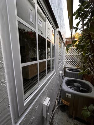 {{ custom_values.service_3 }} in {{custom_values.area_3})