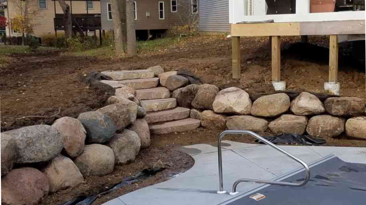 Retaining wall detail