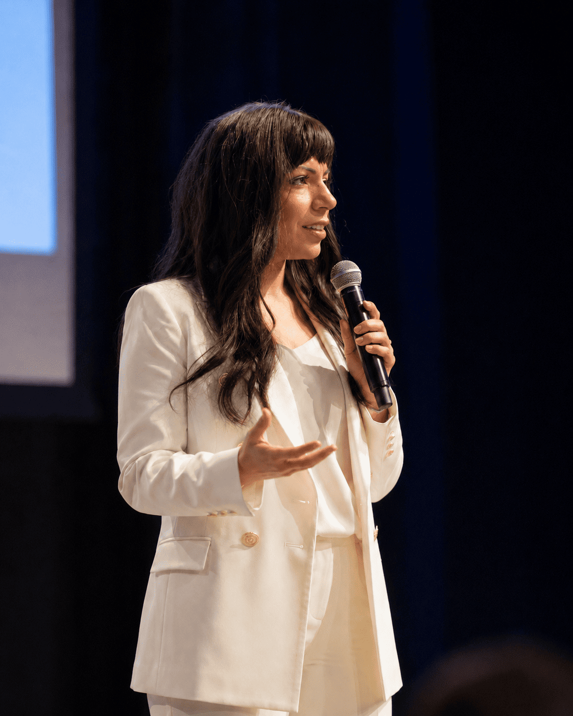 Nikki Oliveira speaking