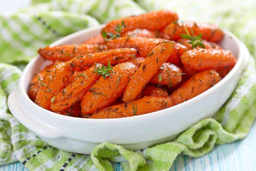 Vegan Carrots with Orange Zest and Thyme