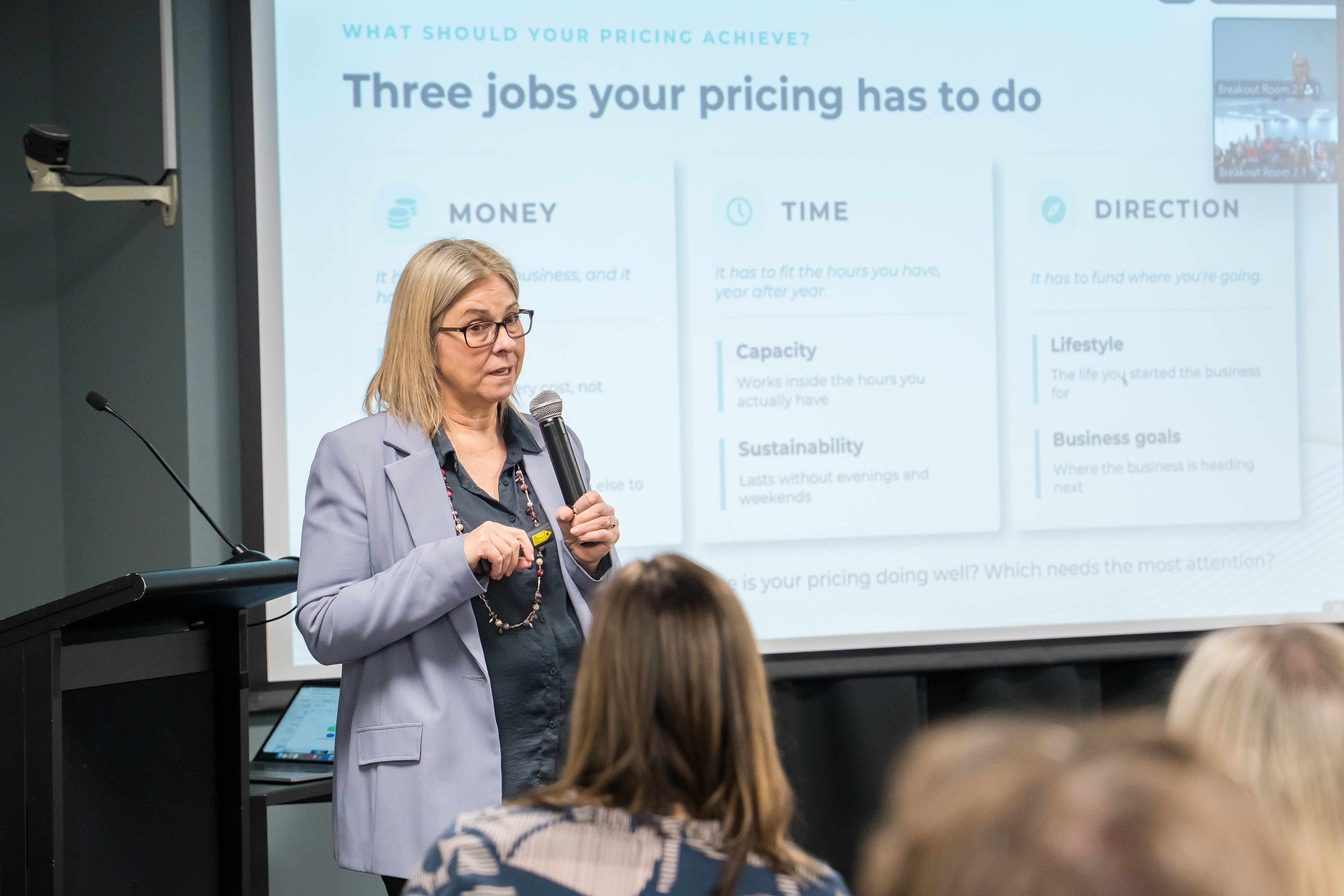 Stephanie Crawford speaking about bookkeeping pricing at ICNZB Bookkeepcon26