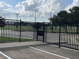 {{ custom_values.service_1 }} in {{custom_values.area_2})