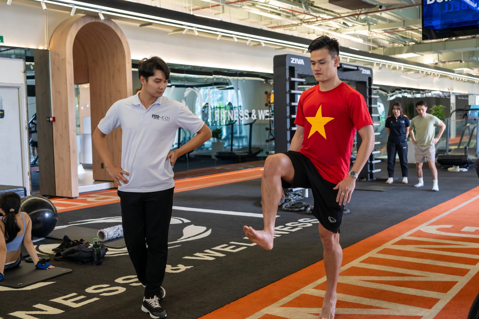 Bác sĩ Tú hướng dẫn bài tập phục hồi chức năng khớp gối