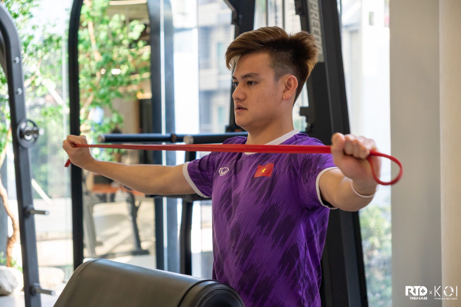 Bác sĩ Tú minh họa đau cổ vai gáy và cách phục hồi