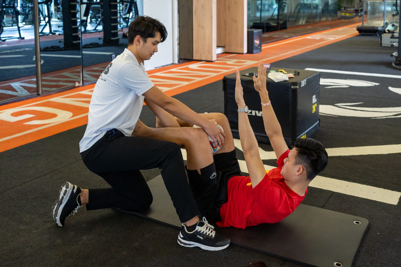 Bài tập cơ thân có bác sĩ hướng dẫn