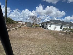 {{ custom_values.service_1 }} in {{custom_values.area_1})