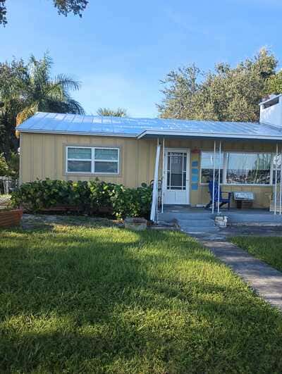Soffit and fascia in Pinellas county