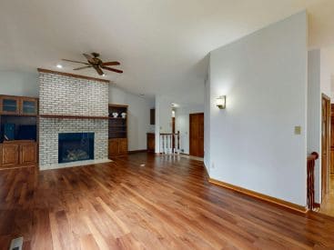 Hardwood, Laminate, LVP, and Tile Flooring in Greencastle