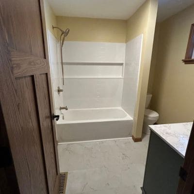Hardwood, Laminate, LVP, and Tile Flooring Greencastle