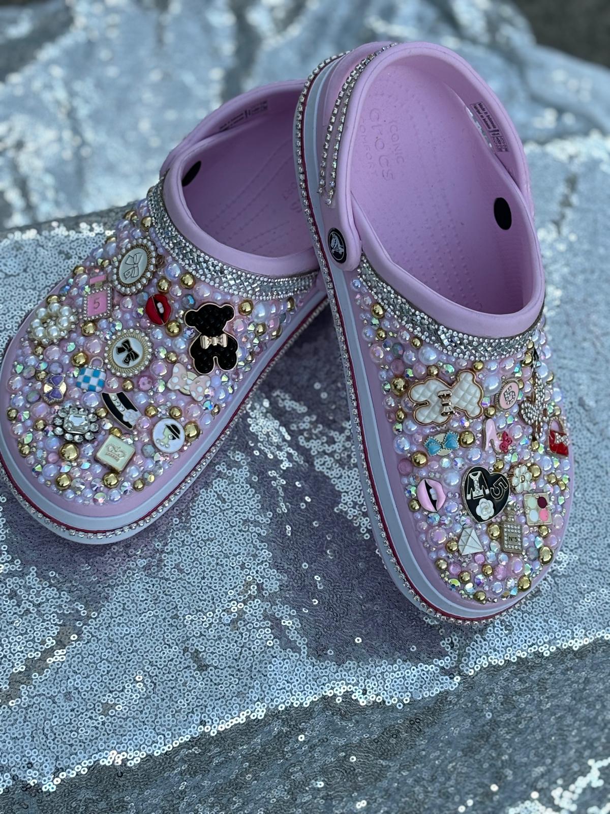 Pretty Little Extras Variation 2