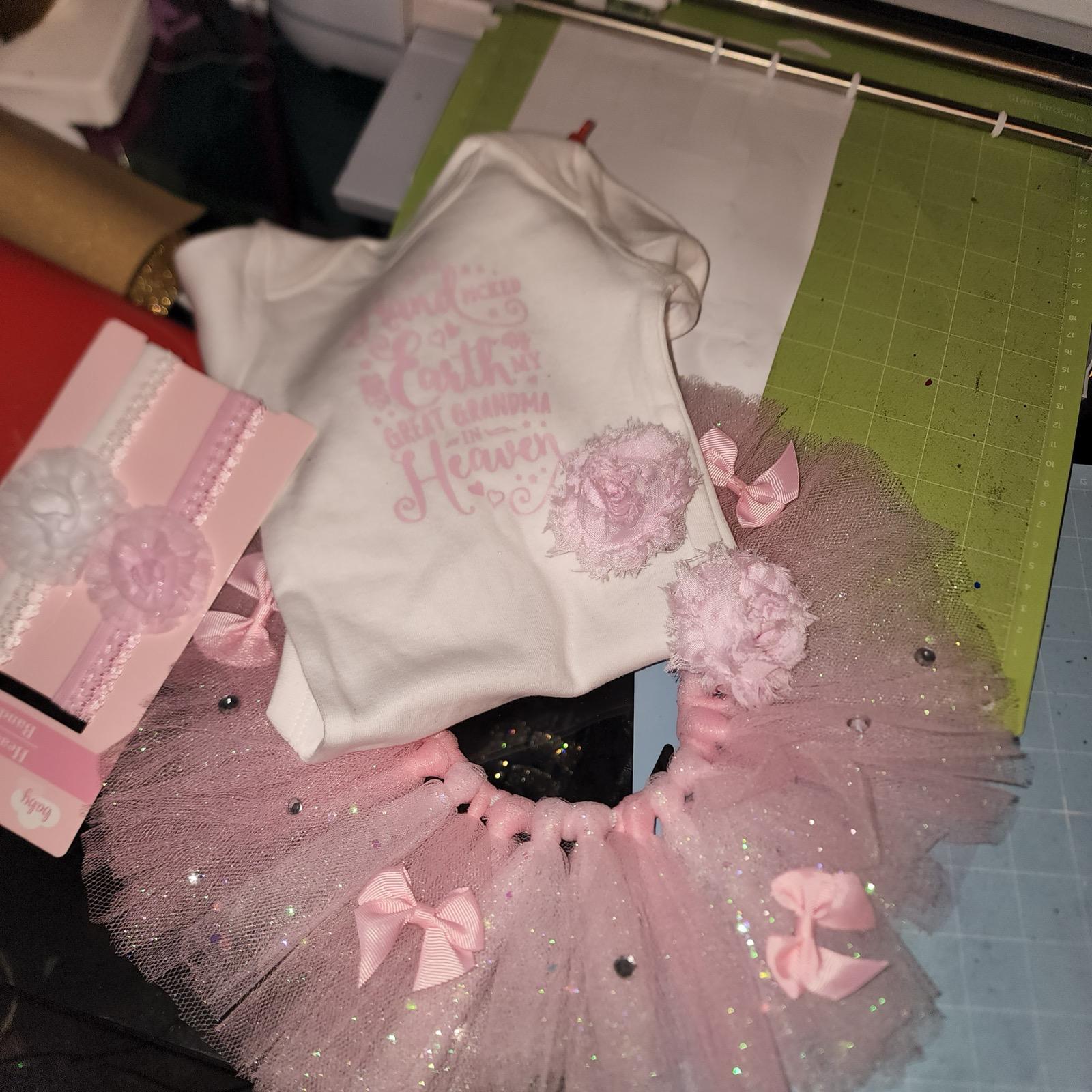 Pretty Little Extras Variation 8