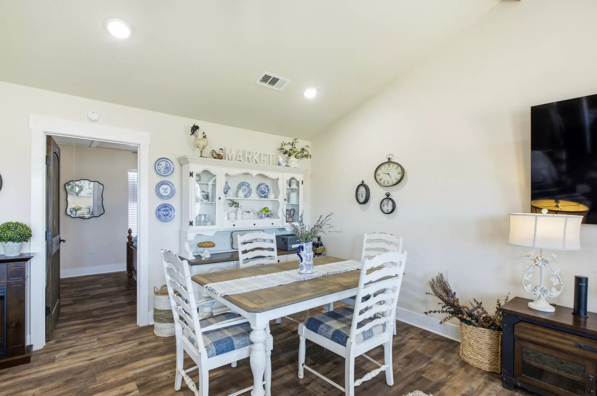 Luxury property — photo 10