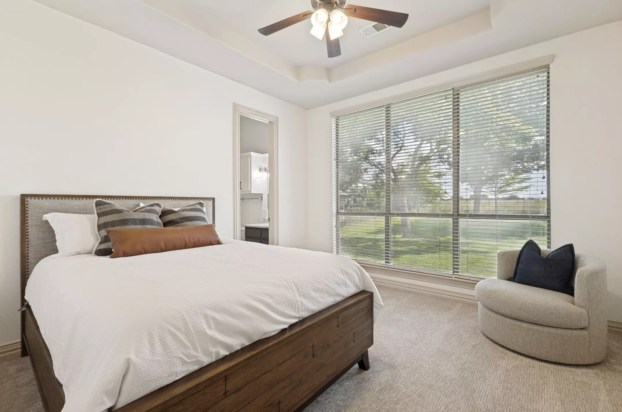Luxury property — photo 15