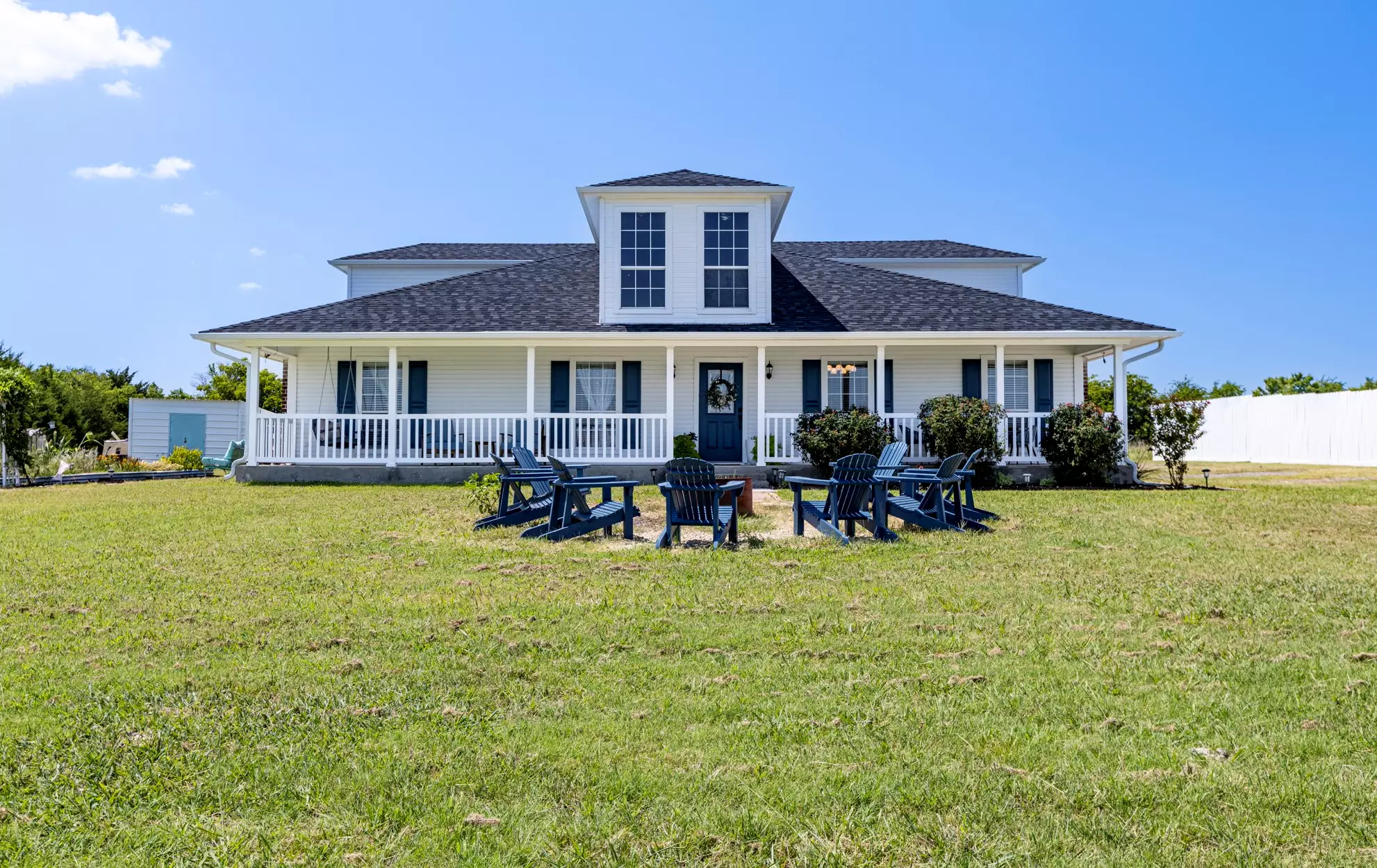 Luxury property — photo 1