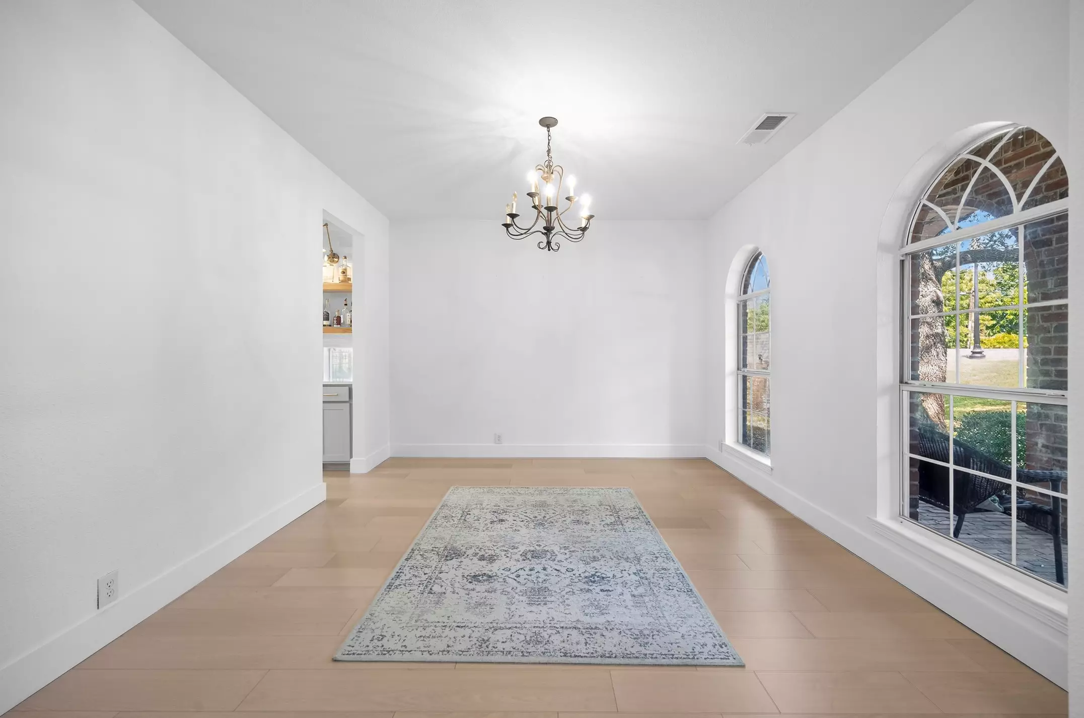 Luxury property — photo 12
