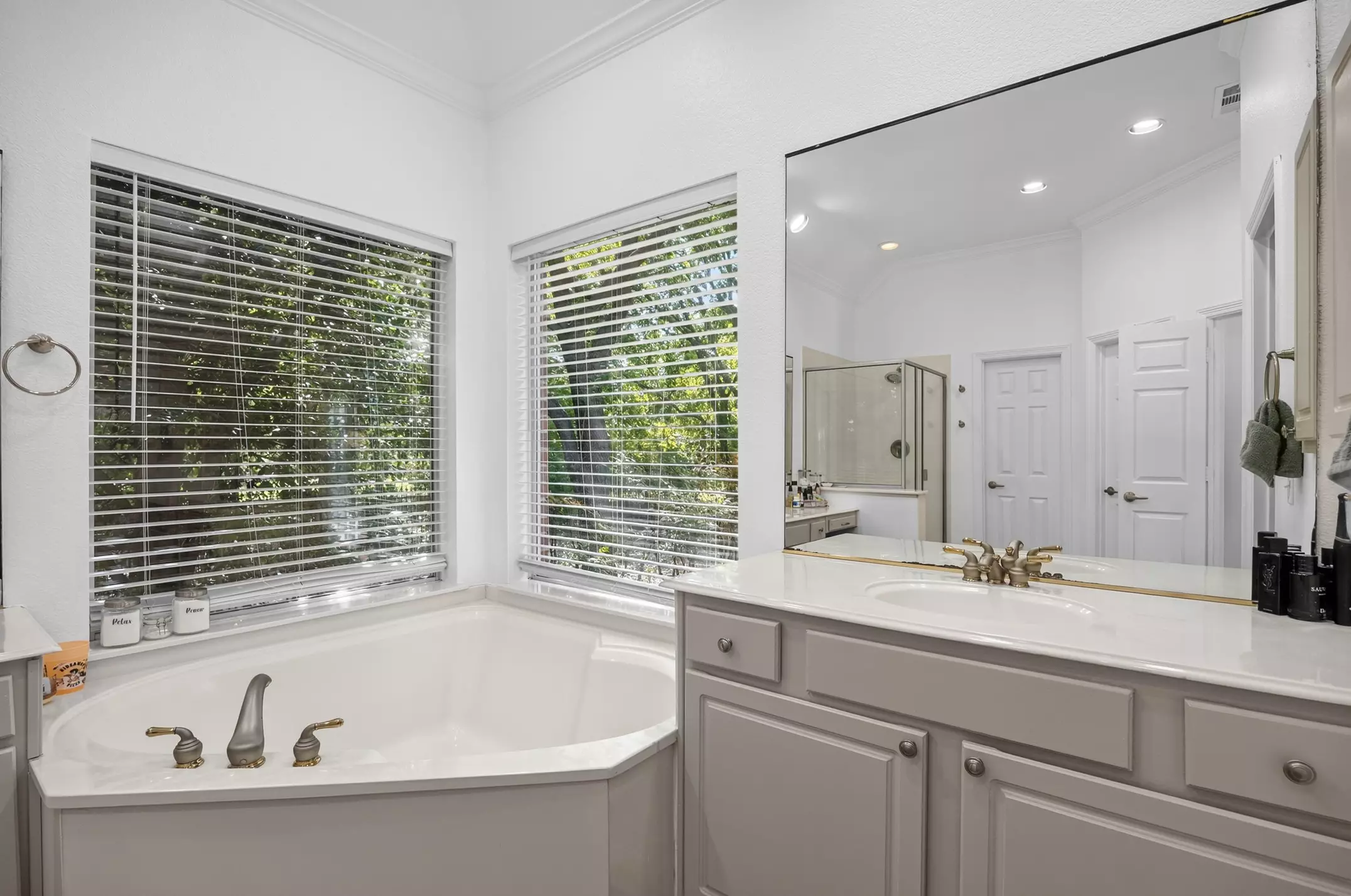 Luxury property — photo 15