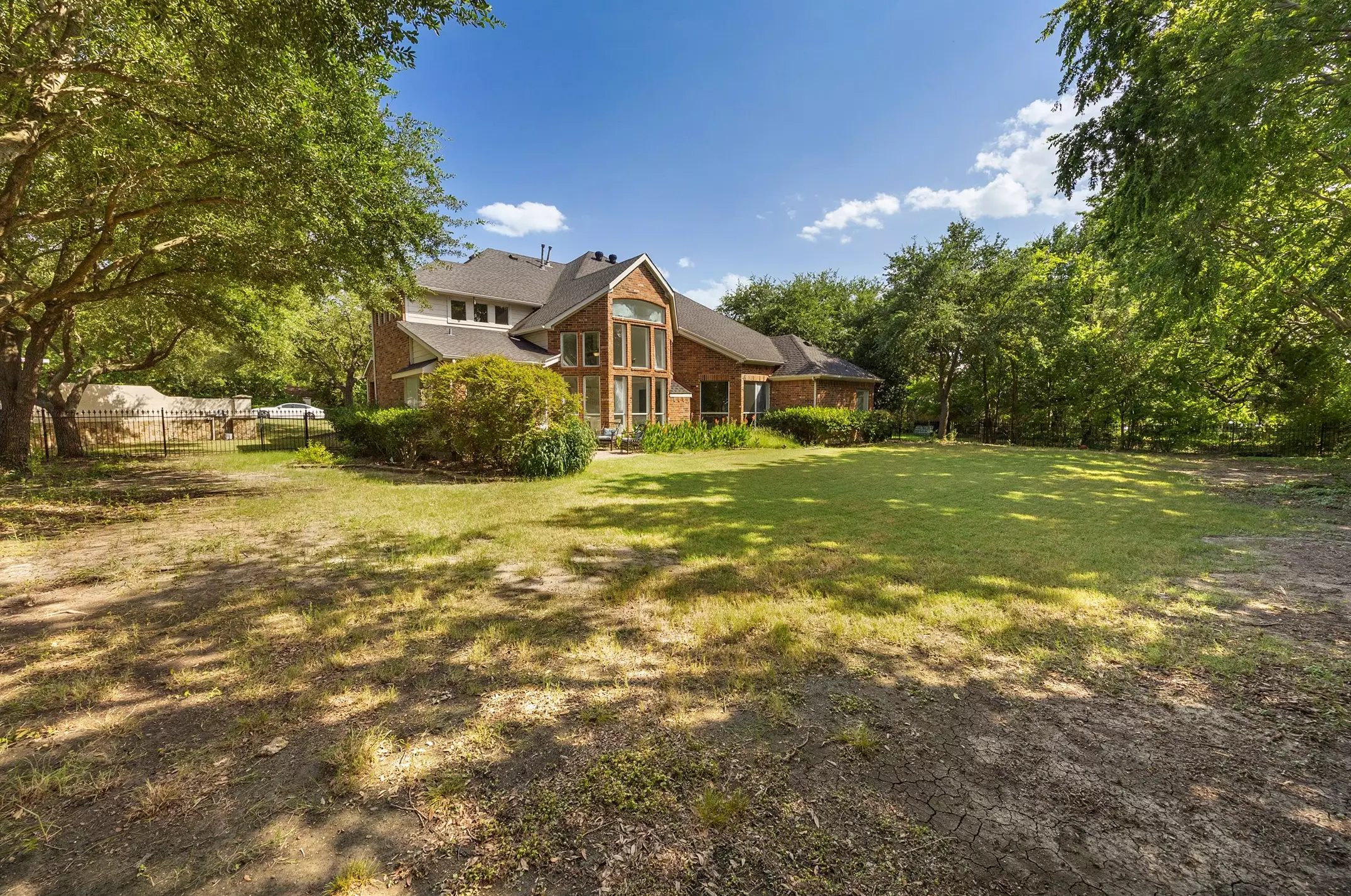 Luxury property — photo 6