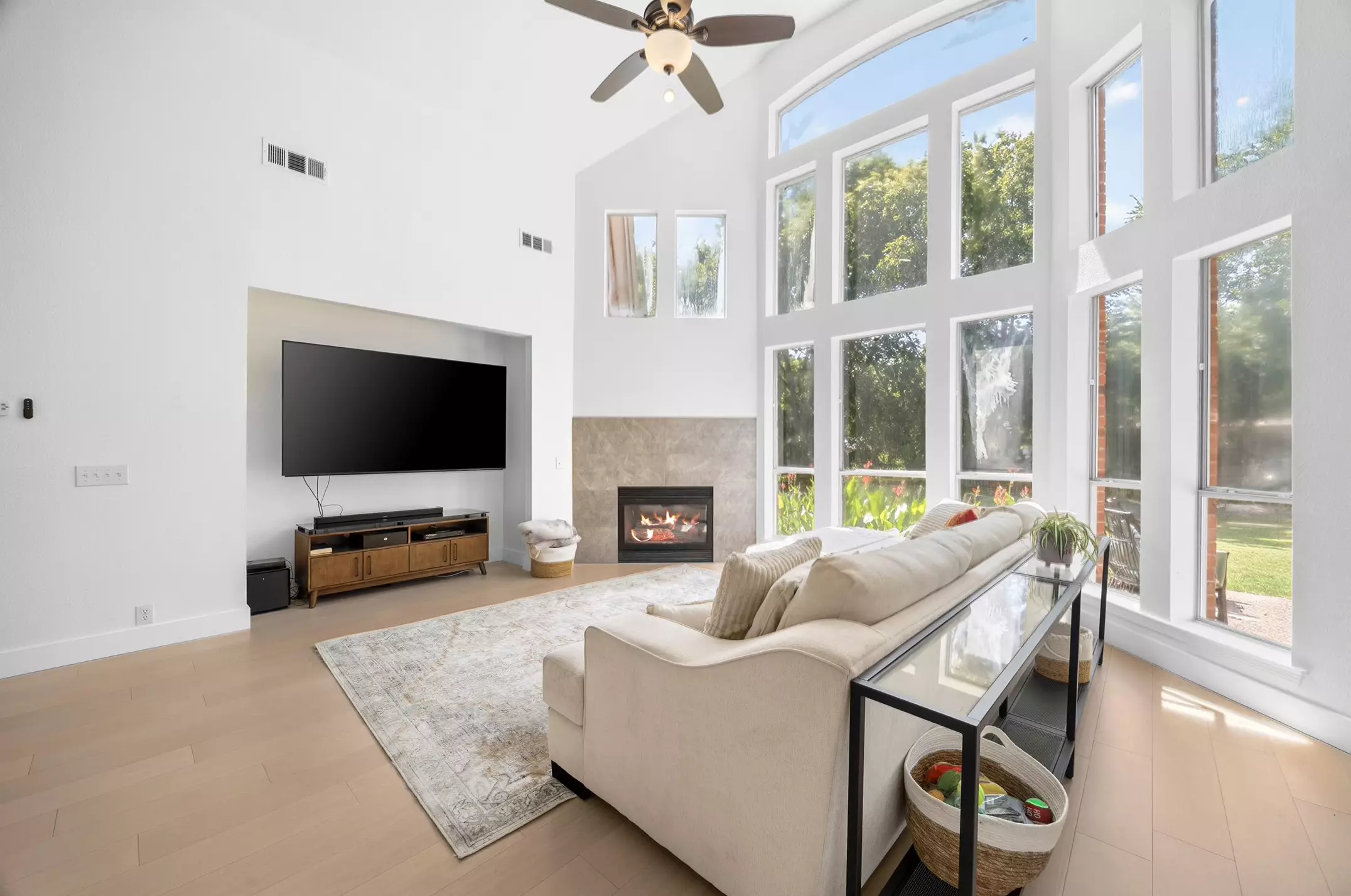 Luxury property — photo 9