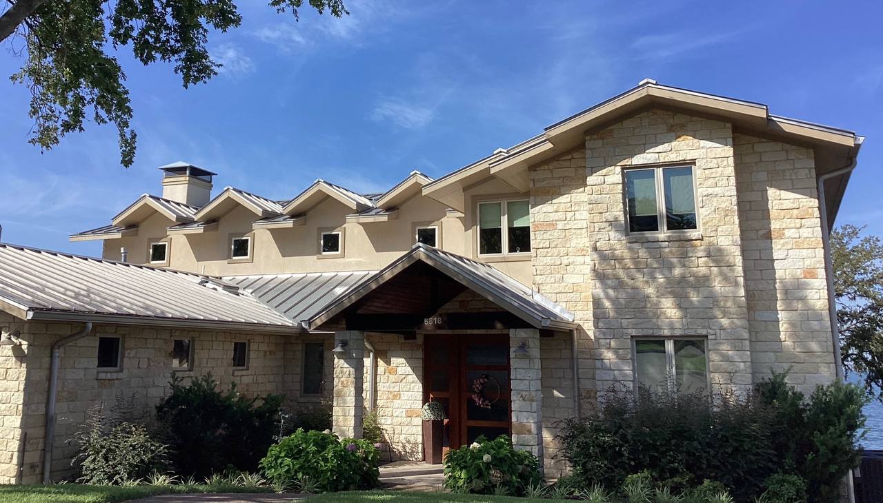 Luxury property — photo 1