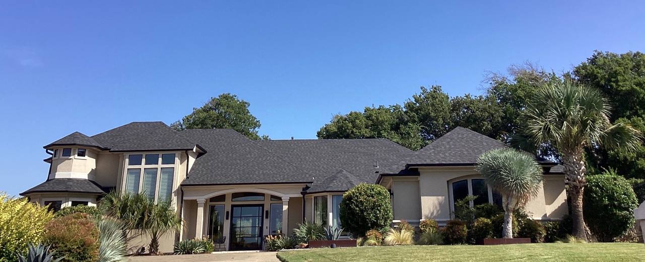 Luxury property — photo 1