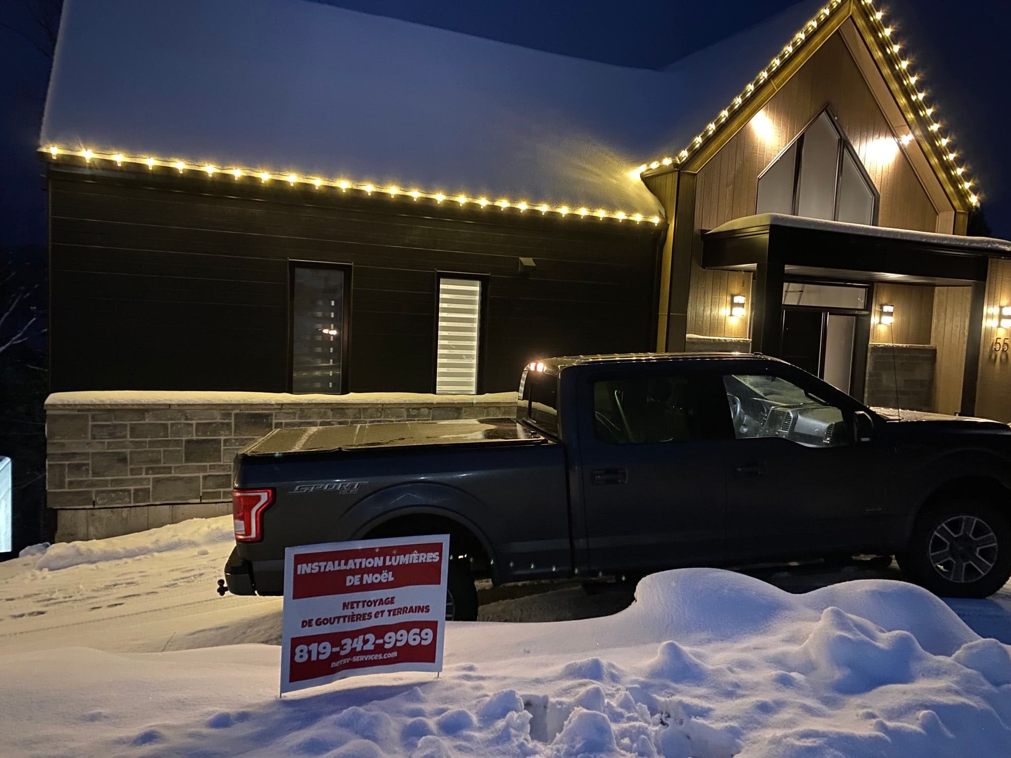 Saint-Eustache installation de lumières de Noël