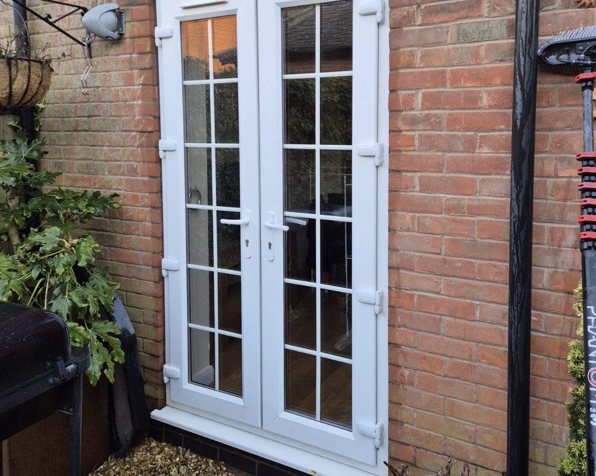 window cleaner leicestershire