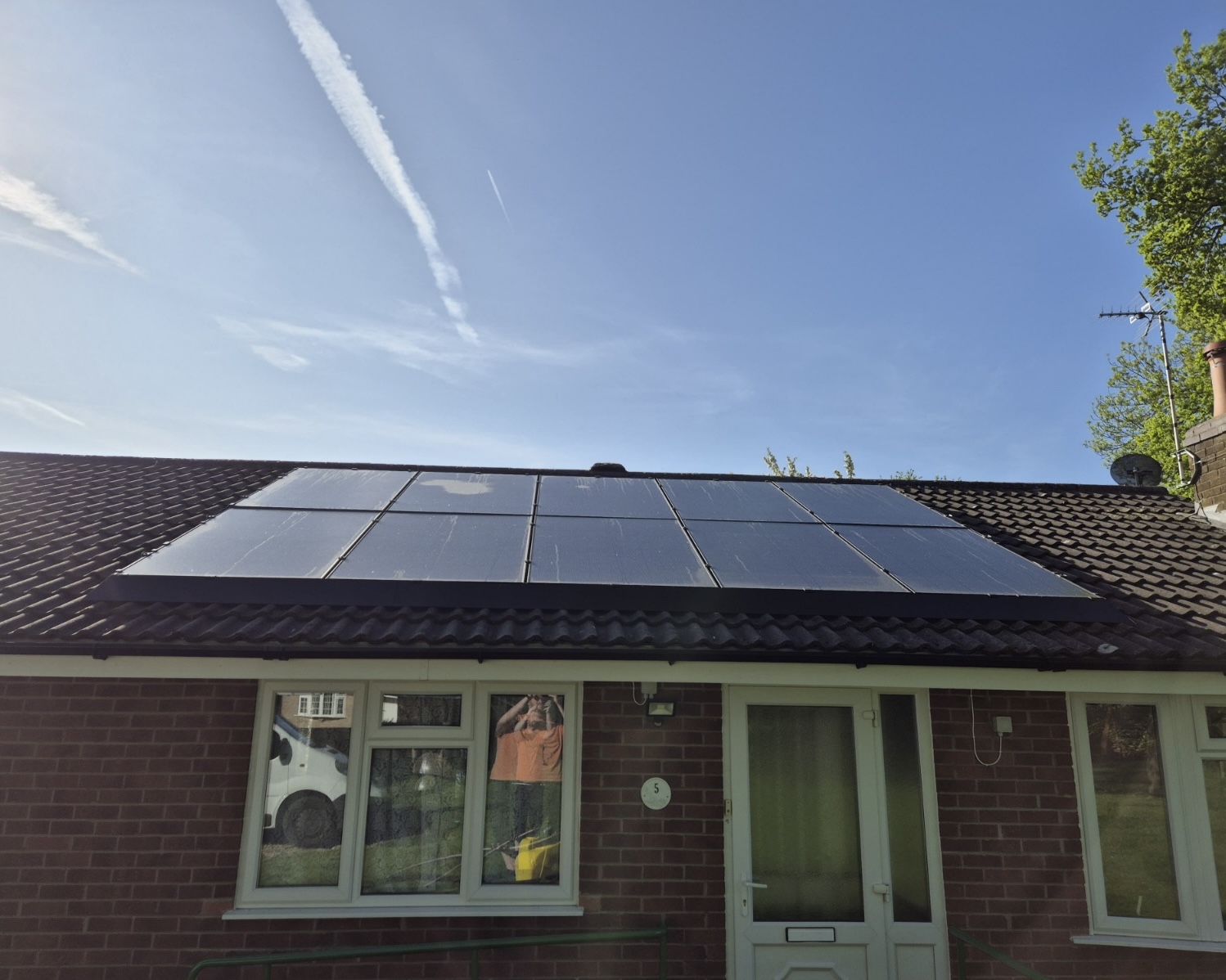solar panel cleaner leicestershire