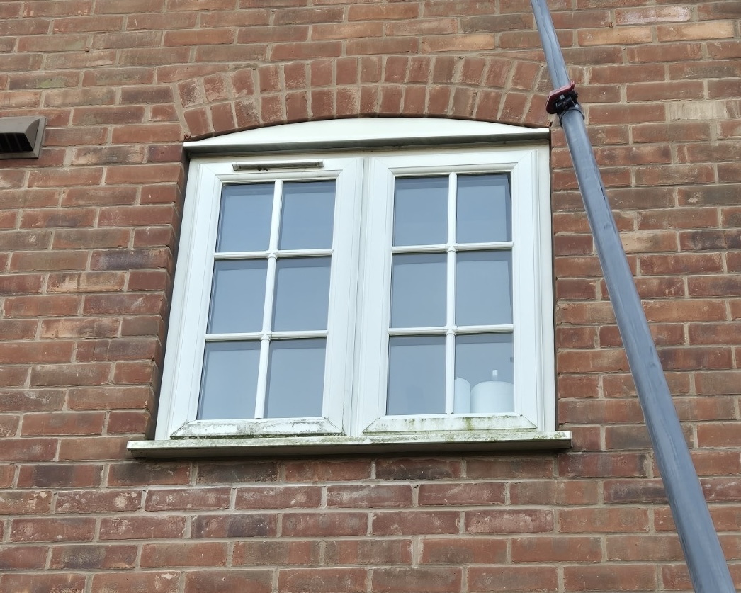 window cleaner leicestershire
