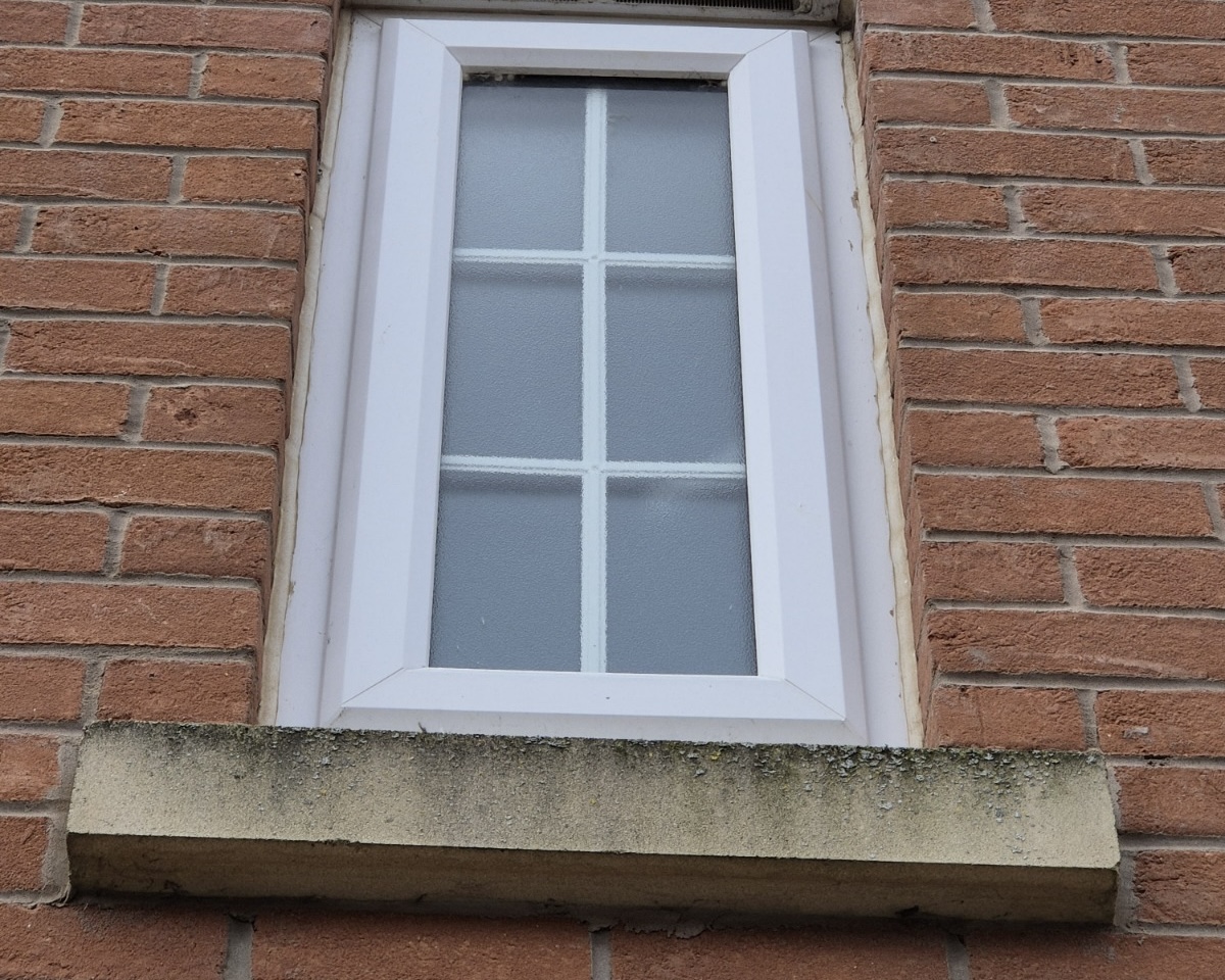 window cleaner leicestershire